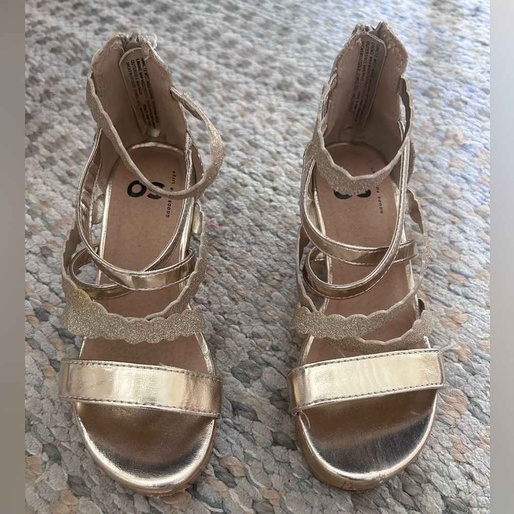 Little girls gold wedges